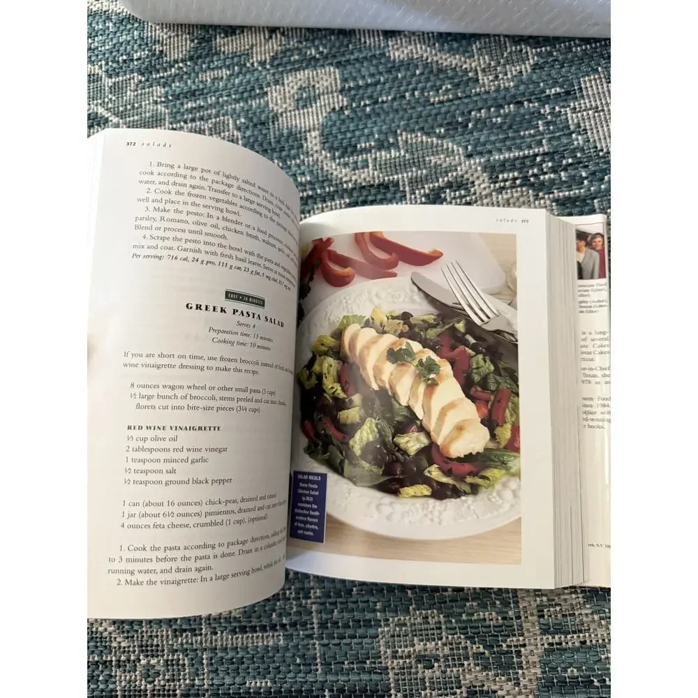 The Woman's Day Cookbook Kathy Farrell-Kingsley Editors Recipes Hardcover Classi